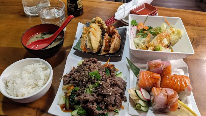 Tomo Ramen and Izakaya Picture 10