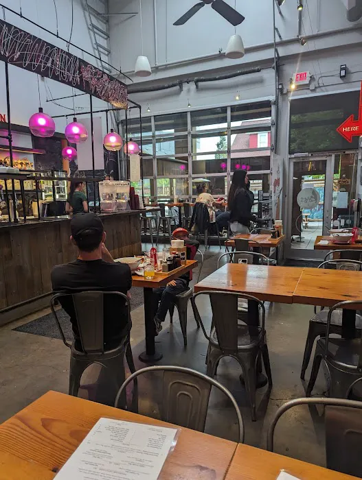 Kayo's Ramen Bar Picture 10