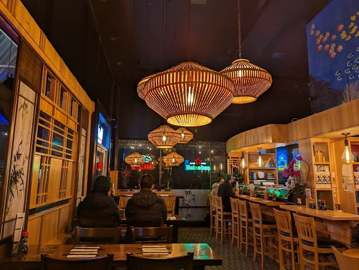 Bluefin Sushi Bar Picture 6