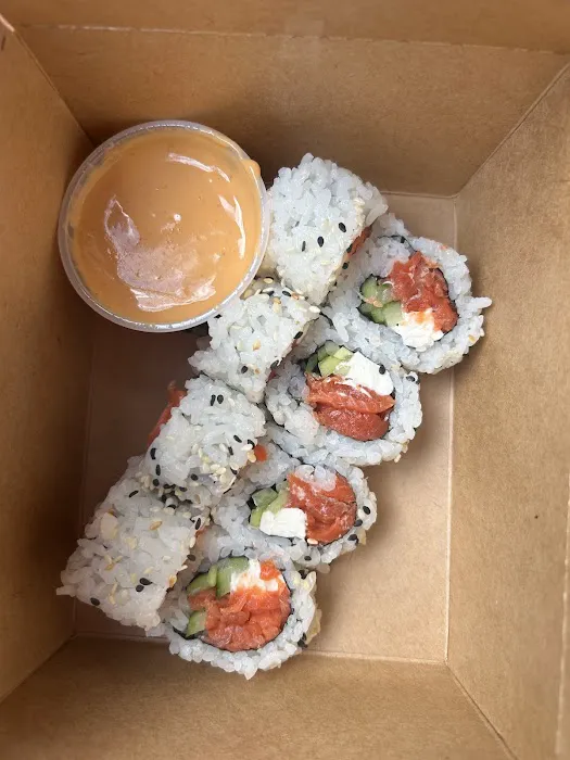 Fujiyama Sushi Bar & Grill Picture 9