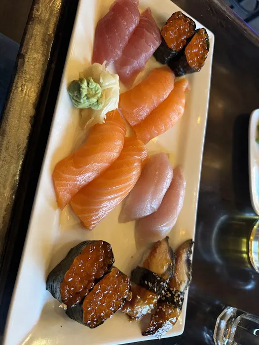 UCHU Sushi Picture 6