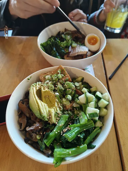 Akasaru Ramen and Poke Picture 7