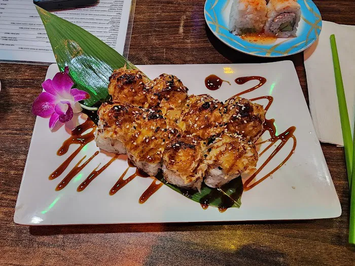 Fujiyama Sushi Bar Picture 3