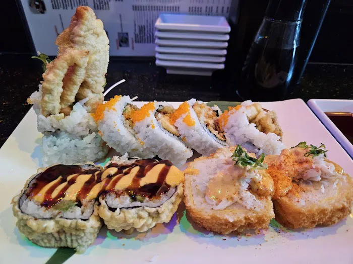 Fujiyama Sushi Bar Picture 5