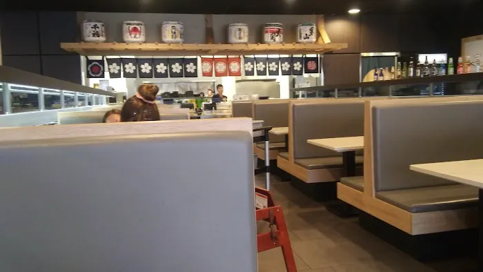 Motto Motto - Revolving Sushi Bar Picture 2