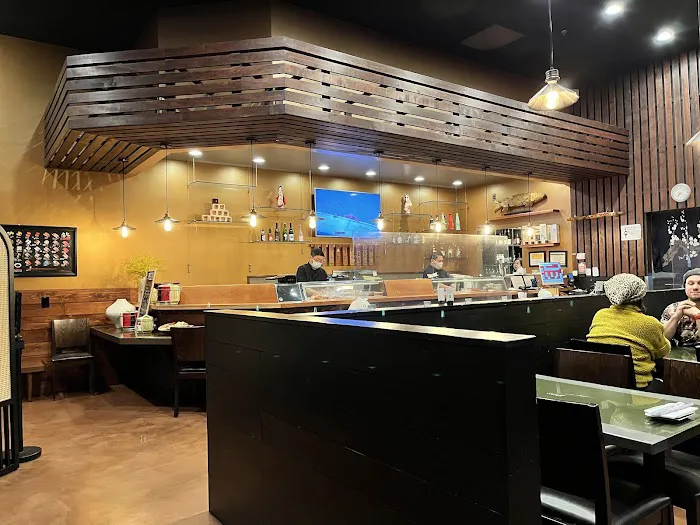Hero Sushi & Sake Bar Picture 4