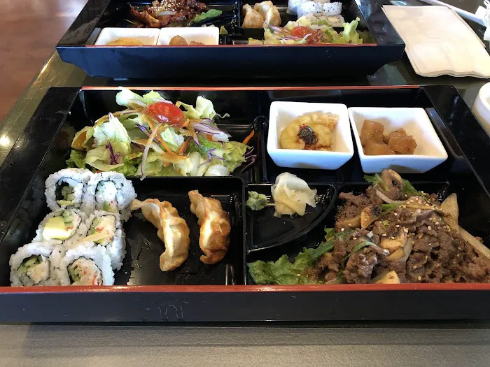 Hero Sushi & Sake Bar Picture 6