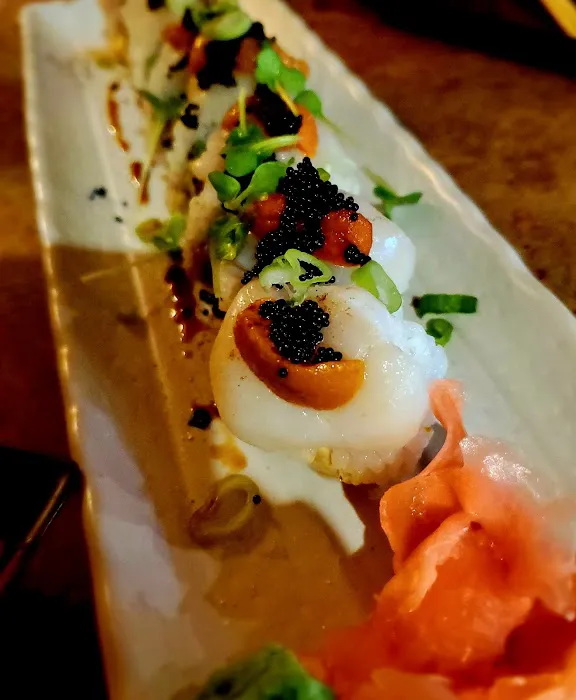 MOMO SUSHI & GRILL Picture 2