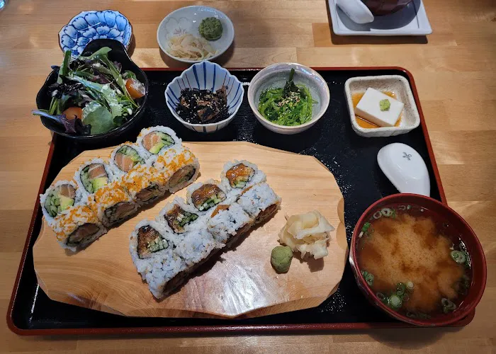 Sushi Kuni & Cocktail Bar Picture 6