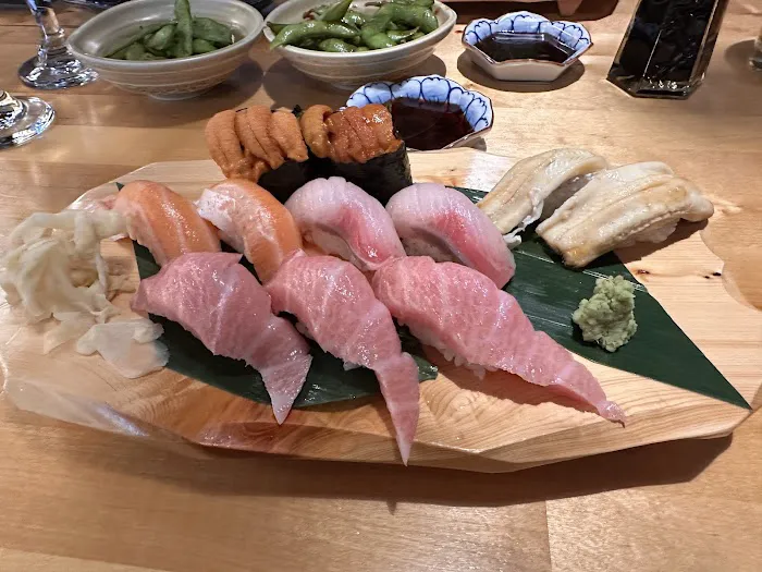 Sushi Kuni & Cocktail Bar Picture 4