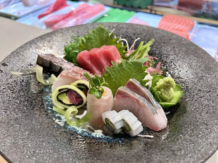 Sushi Kuni & Cocktail Bar Picture 7