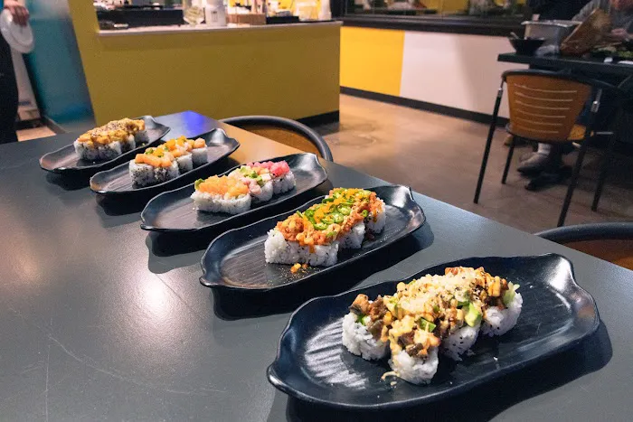 Rolls & Rice Picture 8