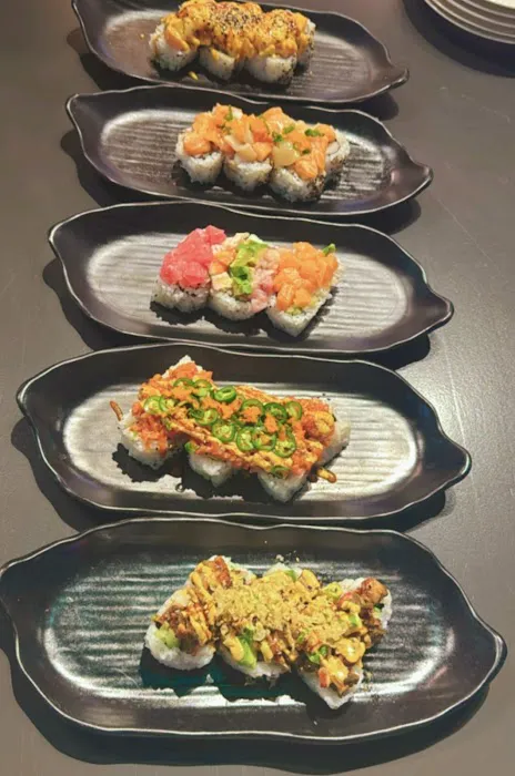Rolls & Rice Picture 4