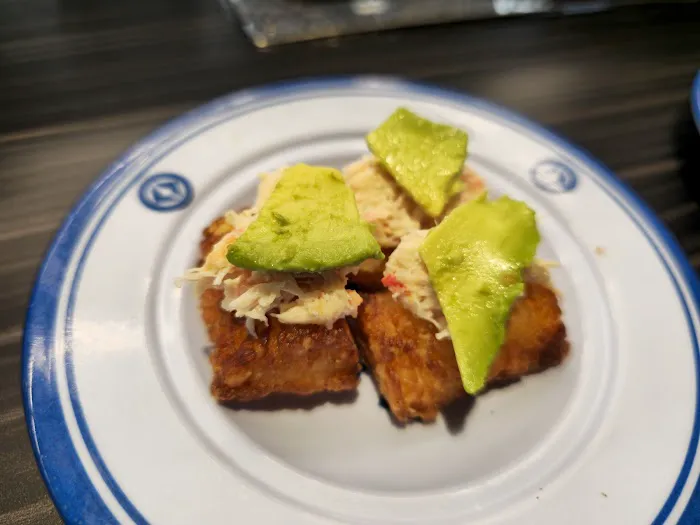 Kura Revolving Sushi Bar Picture 1