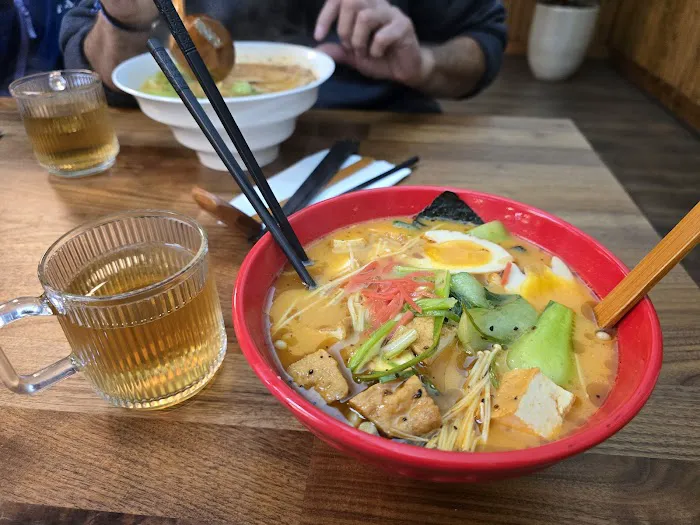 Lucky Cat Ramen Picture 8