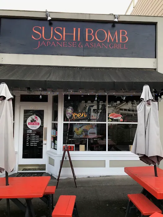 Sushi Bomb Japanese and Asian Grill Picture 2
