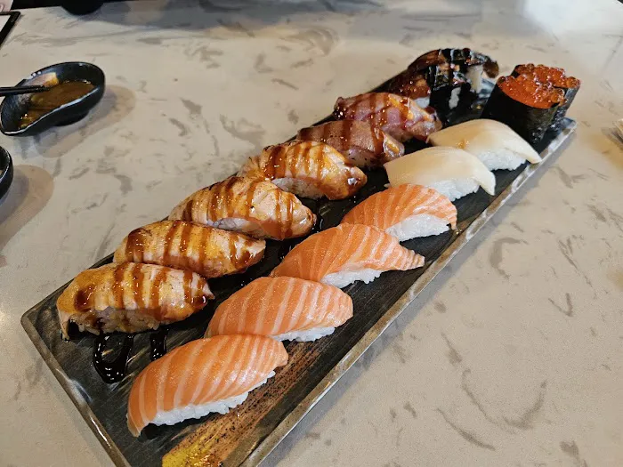 Sushi Edo Revolving Bar Picture 1