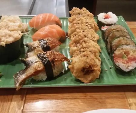 Fuji's Grill & Sushi