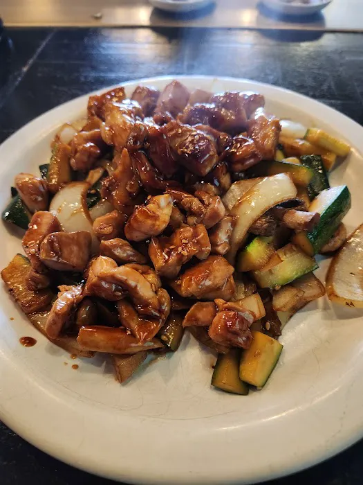 Fuji's Grill & Sushi Picture 4