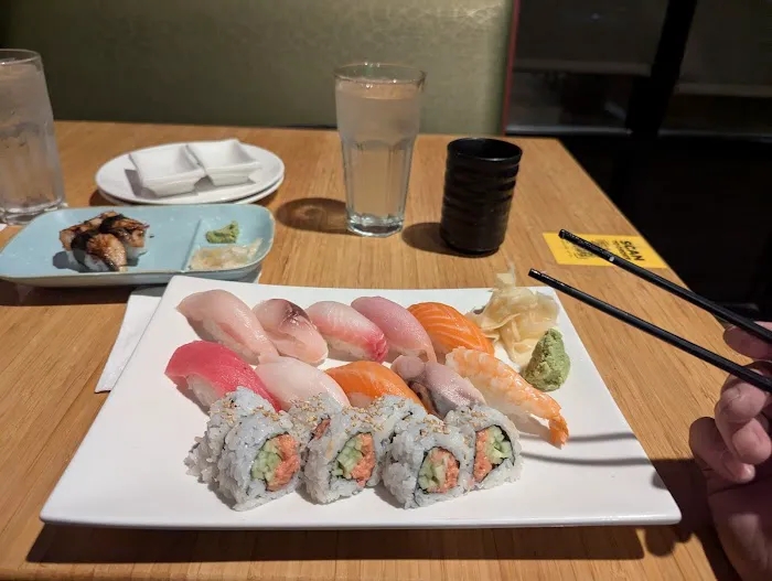 Momiji Japanese Restaurant Picture 4