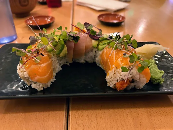 Mikasa Sushi & Ramen Picture 4