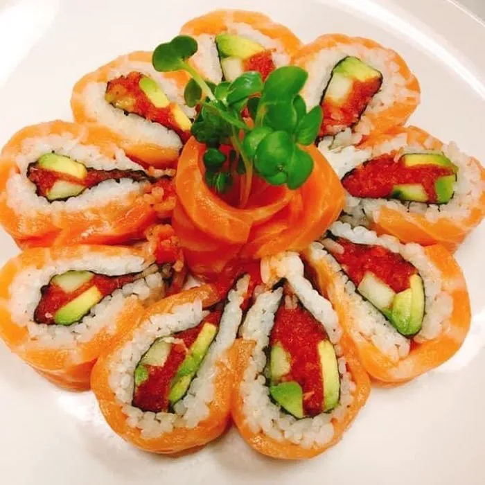 KC SUSHI & TERIYAKI Picture 2