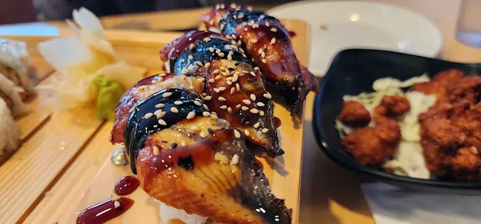 Joy Sushi Picture 8