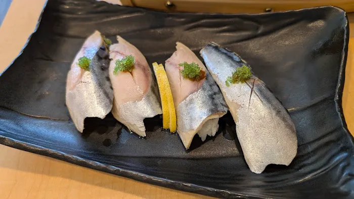 Joy Sushi Picture 5