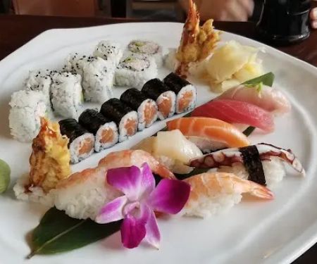 Asaka Sushi Bar & Cocktail Lounge