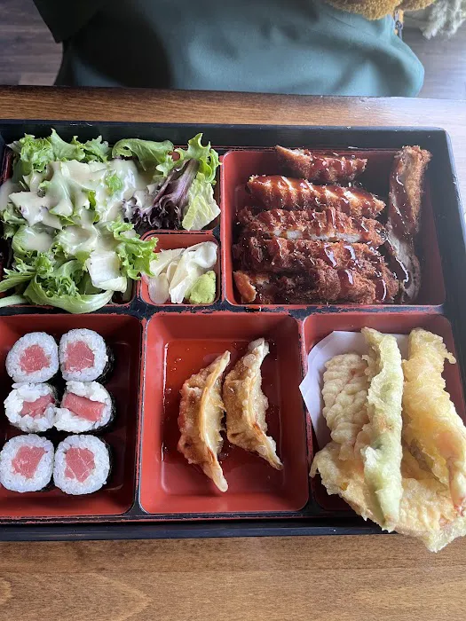 TAKUMI SUSHI AND BAR Picture 8