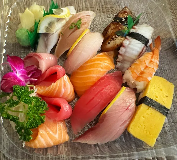 Bento Toro Sushi Picture 2