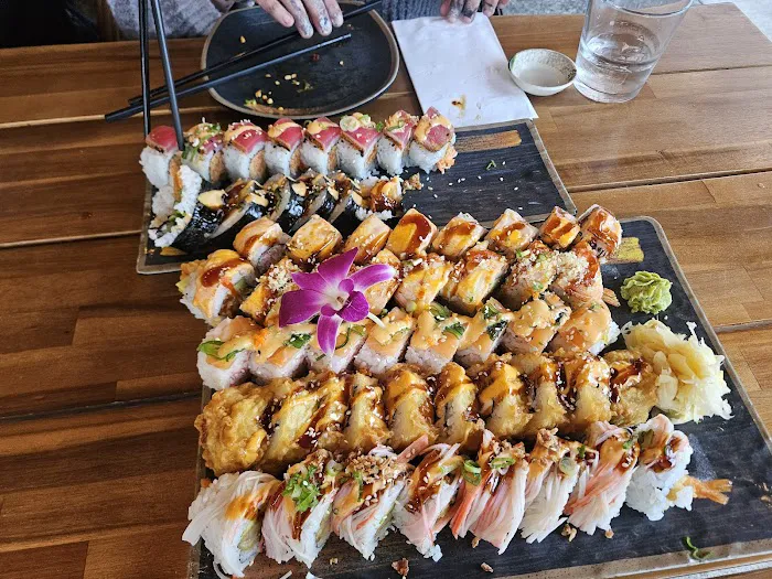 Gen Sushi Picture 5