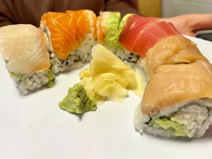 FRESH SUSHI BAR Picture 5