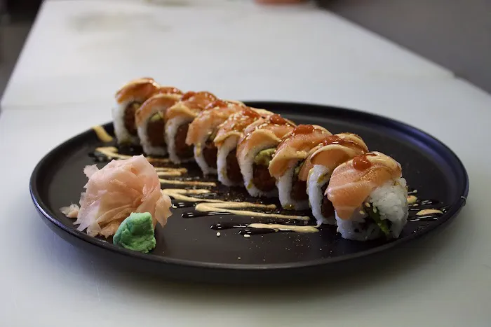 Bento Sushi Japanese Restaurant Picture 3