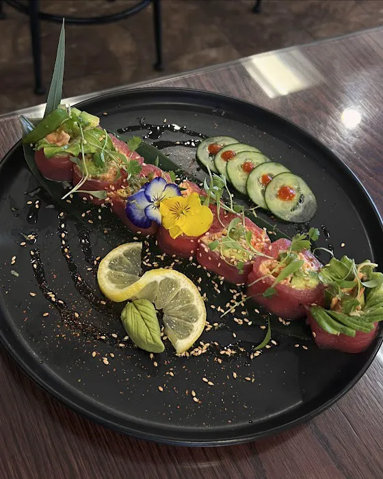 Bento Sushi Japanese Restaurant Picture 5
