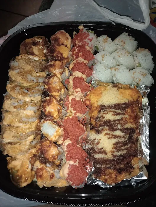 69 sushi rolls Picture 5