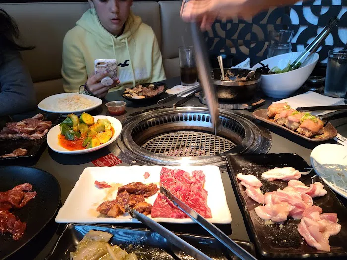 Gyu-Kaku Japanese BBQ Picture 3