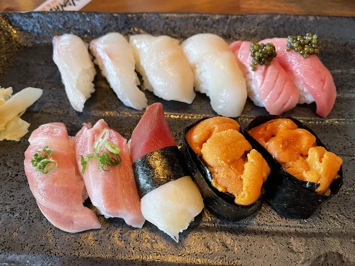 Yamazaru Sushi & Sake Picture 9