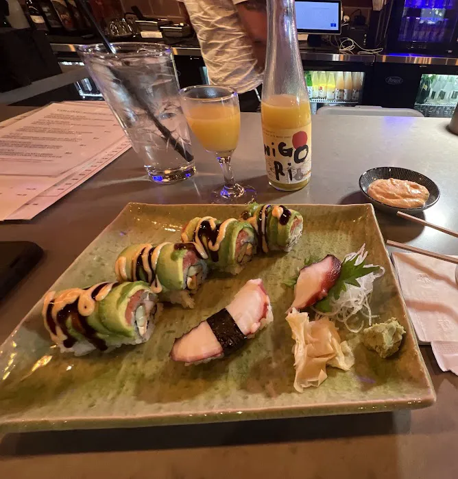 Yamazaru Sushi & Sake Picture 8