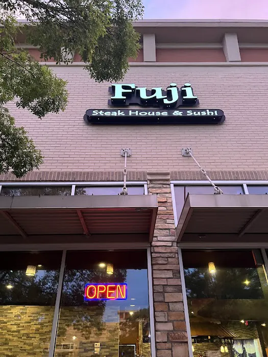 Fuji Japanese Steak House Picture 2