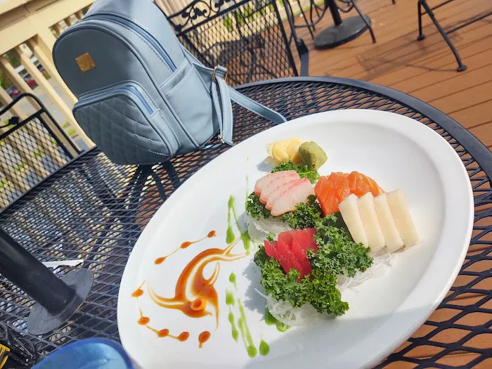 Cherry Sushi Bar Picture 6