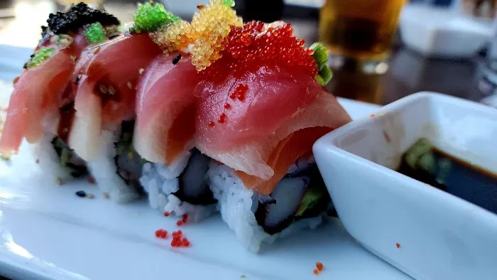 eeZ Fusion & Sushi Picture 5