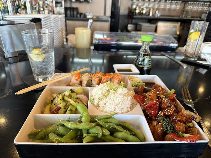 eeZ Fusion & Sushi Picture 6