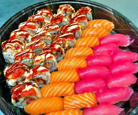 Sakura Japanese Restaurant & Sushi Bar