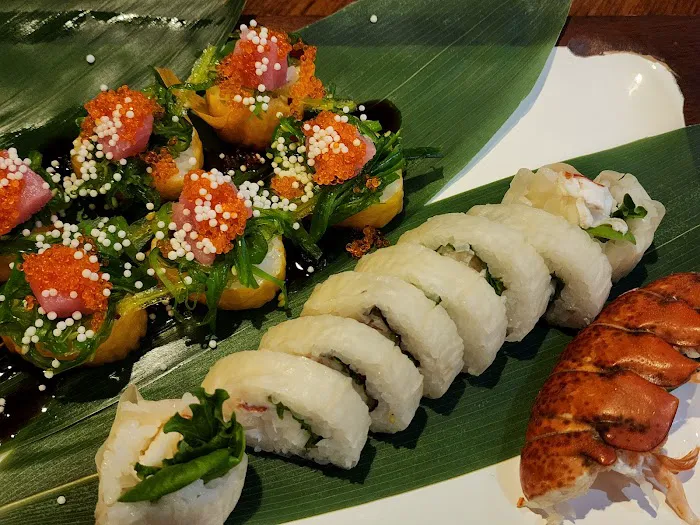UMI Japanese Restaurant Picture 3
