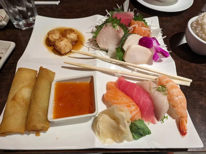 Koto Japanese Sushi & Steak House Picture 8