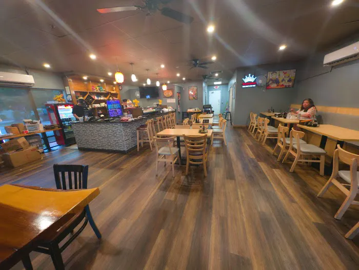 Naruto Sushi Bar Picture 4