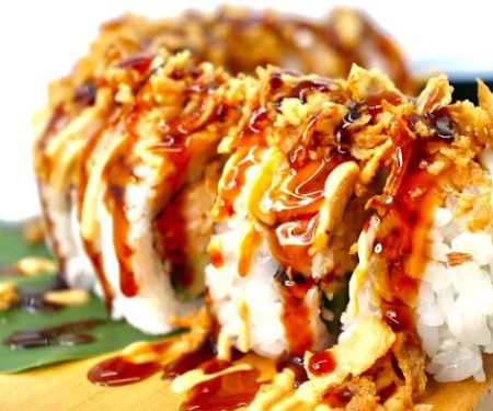 MoMo's Sushi & More