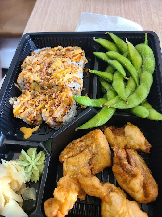 MoMo's Sushi & More Picture 10