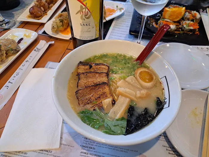 Itto Ramen Bar & Tapas Picture 7
